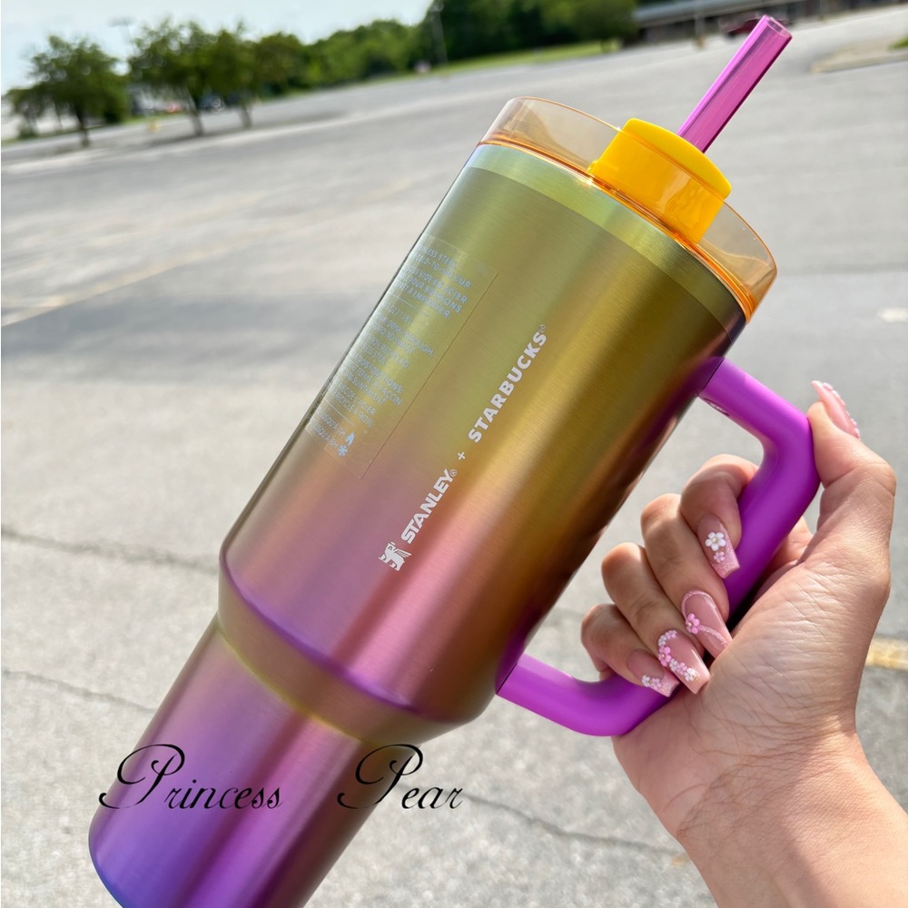 Starbucks Stanley Quencher (40 oz).